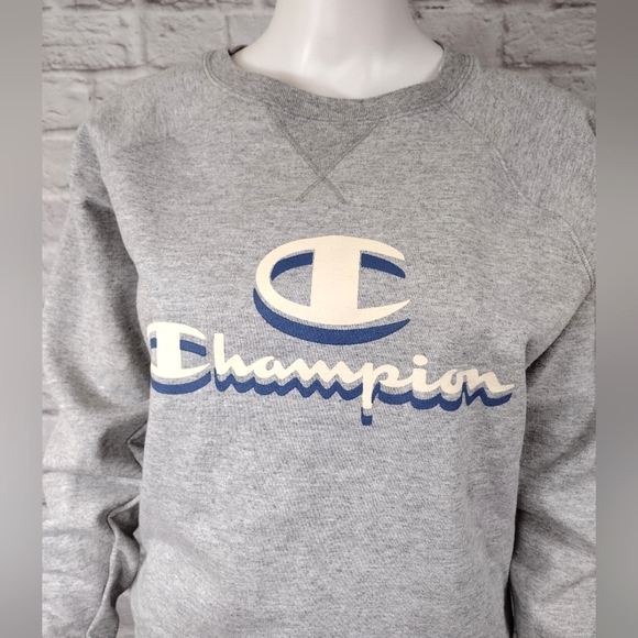 Champion Sweatshirt - Picture 4 of 8